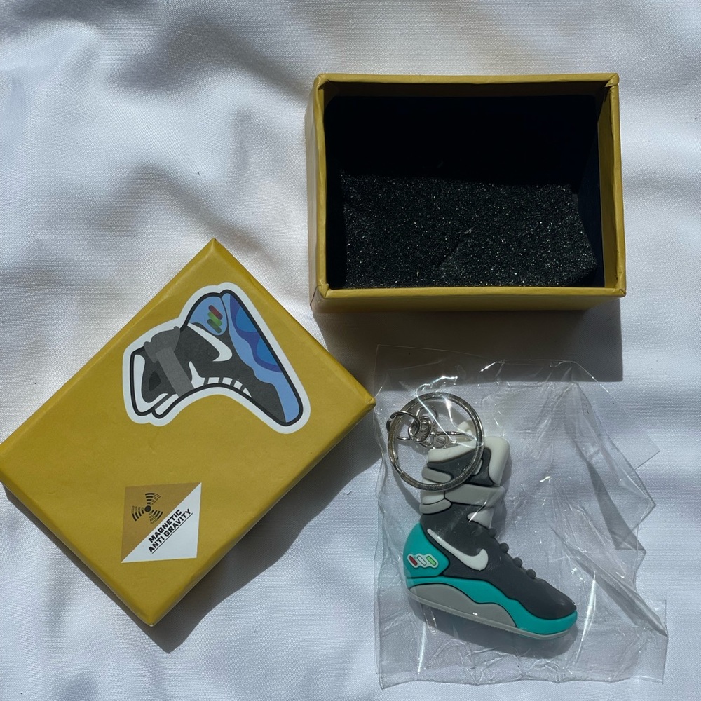 Nike Keychain - Air Mag